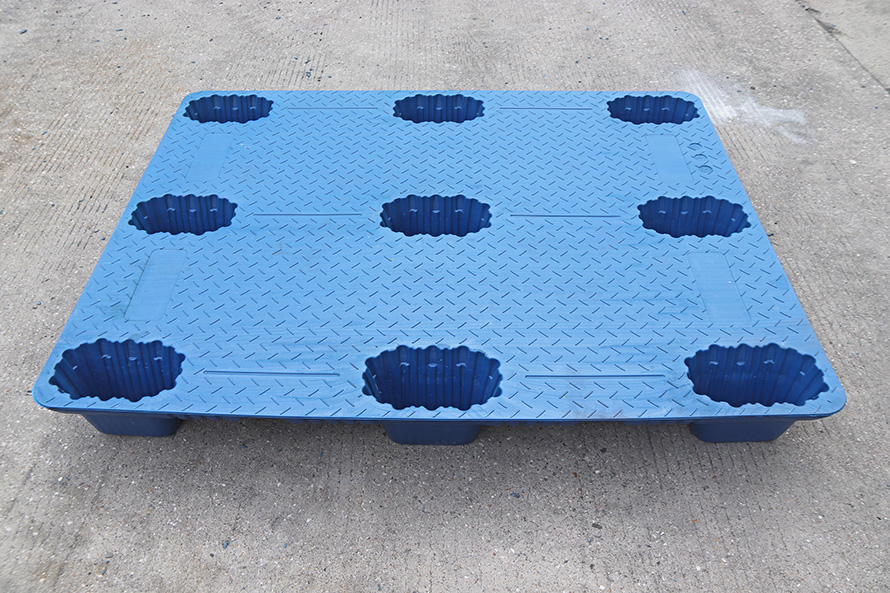 摔不壞，砸不爛-吹塑九腳托盤為何獨(dú)樹一幟