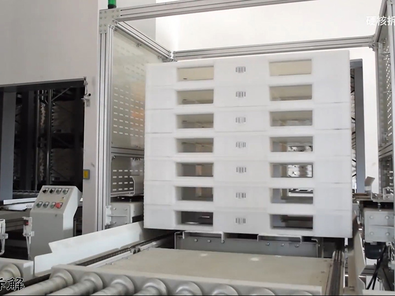 面粉廠立體庫(kù)平板川字塑料托盤(pán)案例